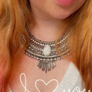 ISO this necklace—DO NOT BUY THIS LISTING